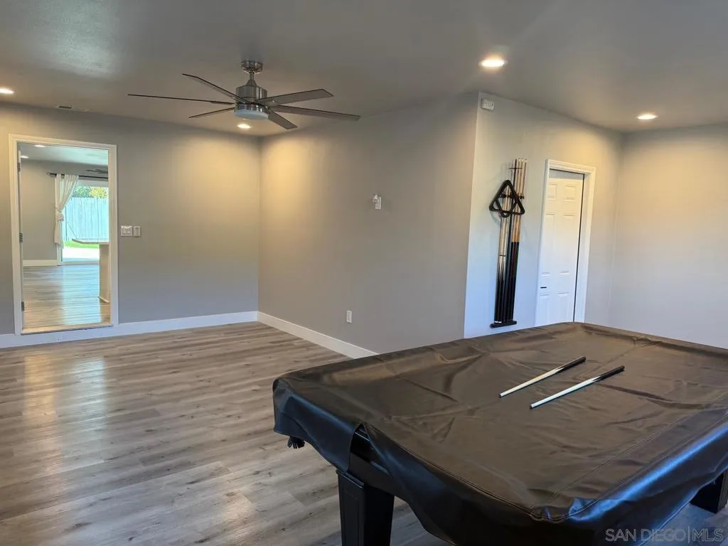 3516 Las Vegas Dr, Oceanside, California 92054 home-pic-5