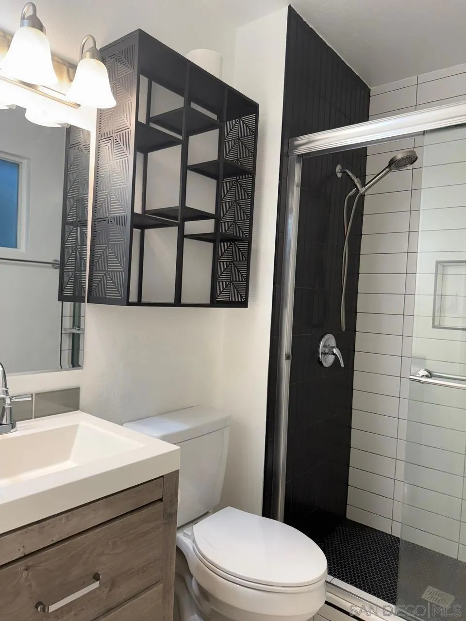 3516 Las Vegas Dr, Oceanside, California 92054 home-pic-13