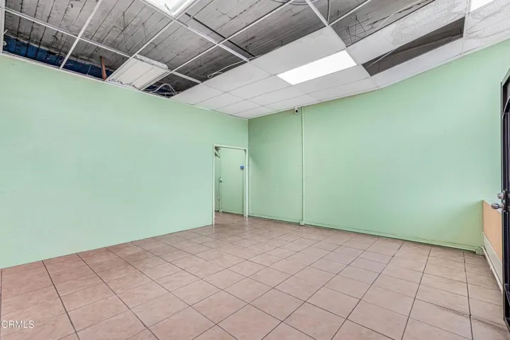 3 Remove objects in blue