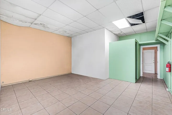 4 Remove objects in blue