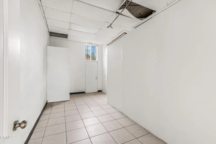 17 Remove objects in blue