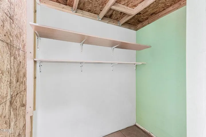 6 Remove objects in blue