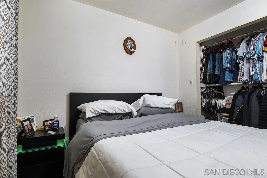 4788 Auburn Dr, San Diego, California 92105 home-pic-13