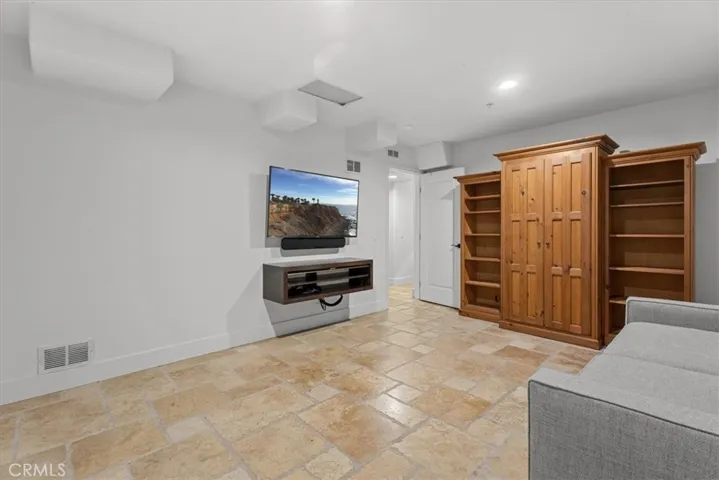 5801 Kiyot Way 7, Playa Vista, California 90094