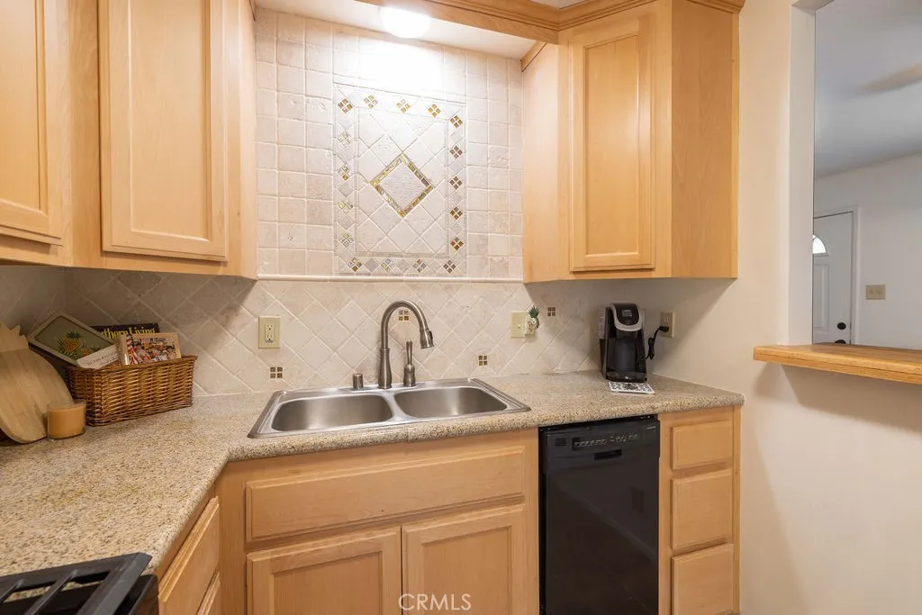 42637 La Placida, Big Bear Lake, California 92315 home-pic-6