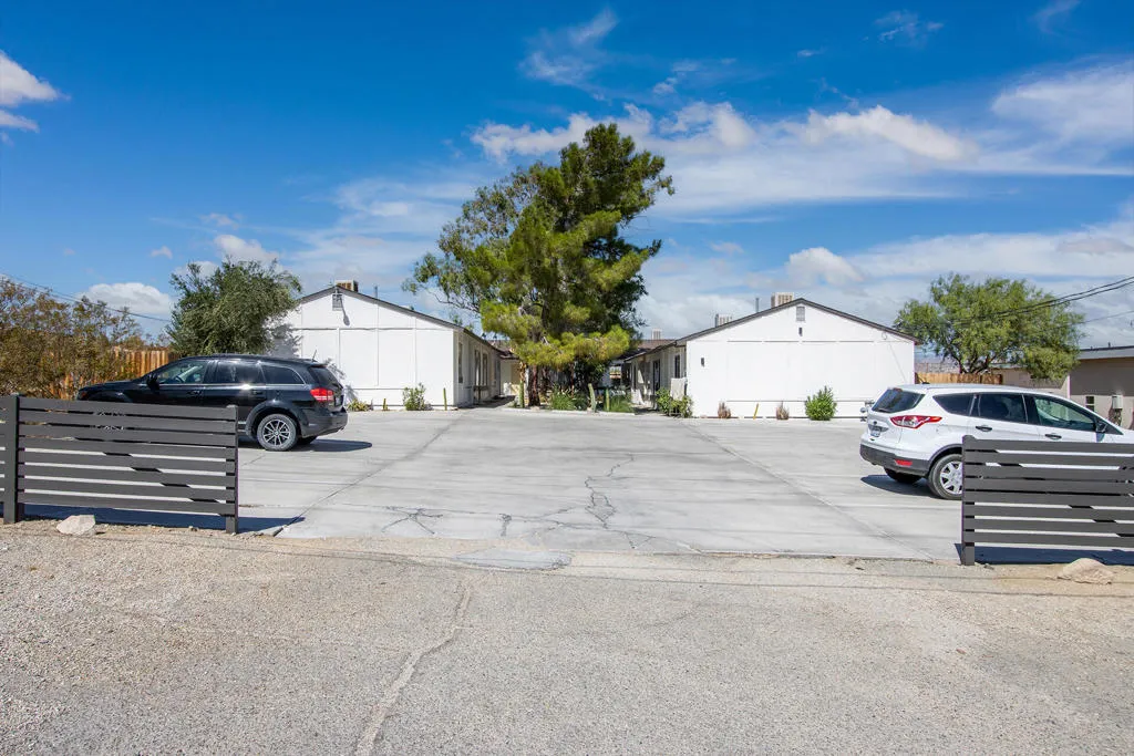 7382 Olympic Road, Joshua Tree, California 92252 home-pic-1
