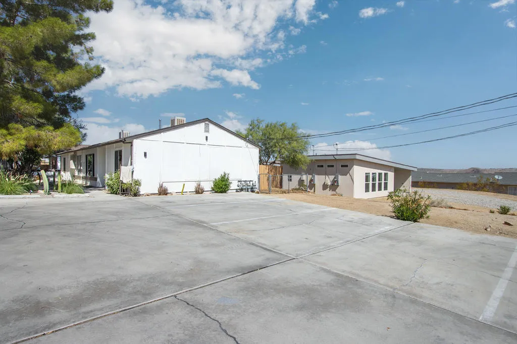 7382 Olympic Road, Joshua Tree, California 92252 home-pic-34