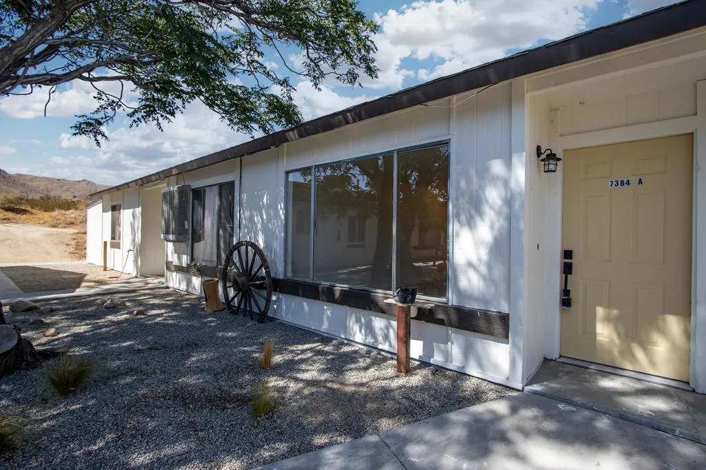7382 Olympic Road, Joshua Tree, California 92252 home-pic-7