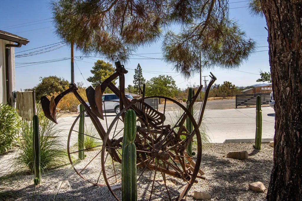 7382 Olympic Road, Joshua Tree, California 92252 home-pic-32