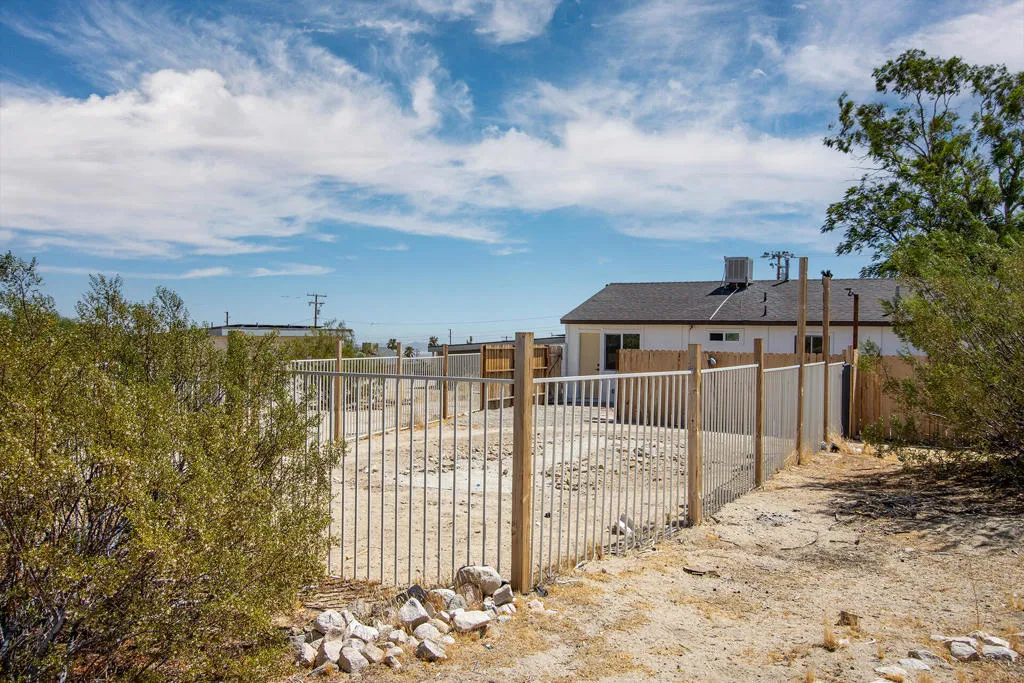 7382 Olympic Road, Joshua Tree, California 92252 home-pic-31