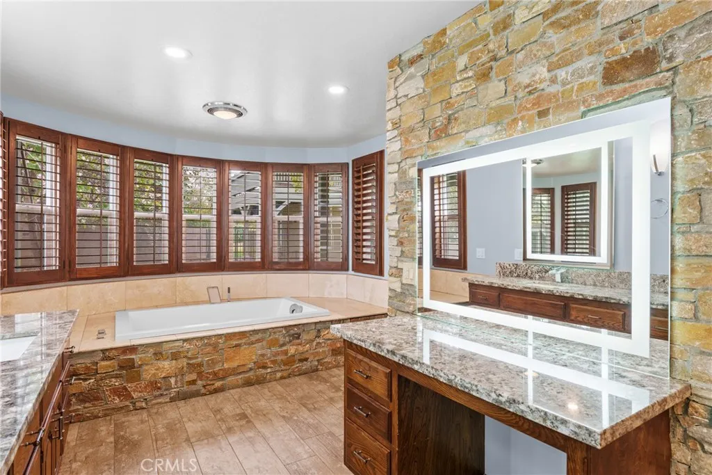 3185 Sonrisa, Corona, California 92881 home-pic-31