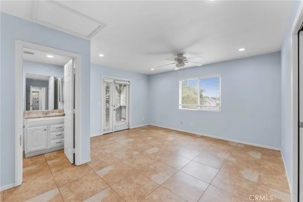 3185 Sonrisa, Corona, California 92881 home-pic-55