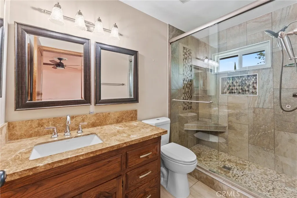 3185 Sonrisa, Corona, California 92881 home-pic-37