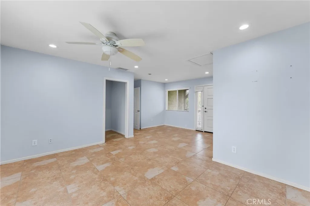 3185 Sonrisa, Corona, California 92881 home-pic-57