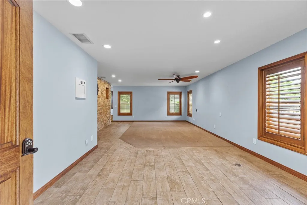 3185 Sonrisa, Corona, California 92881 home-pic-26