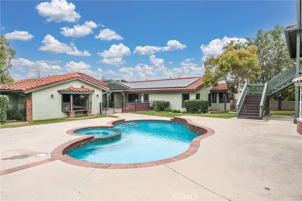 3185 Sonrisa, Corona, California 92881 home-pic-67