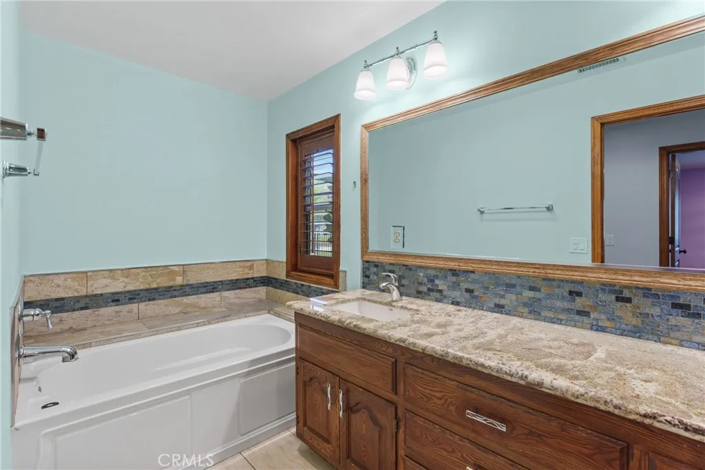 3185 Sonrisa, Corona, California 92881 home-pic-40