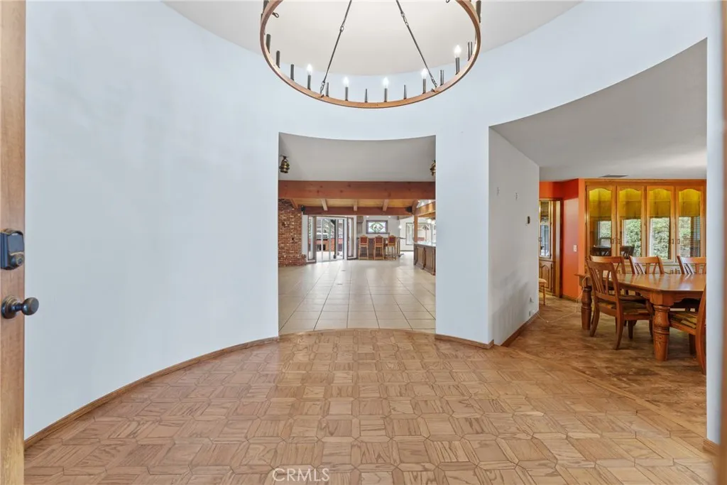 3185 Sonrisa, Corona, California 92881 home-pic-8
