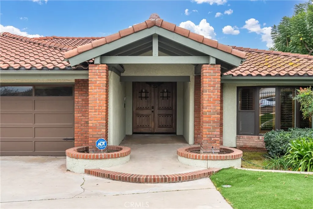 3185 Sonrisa, Corona, California 92881 home-pic-7