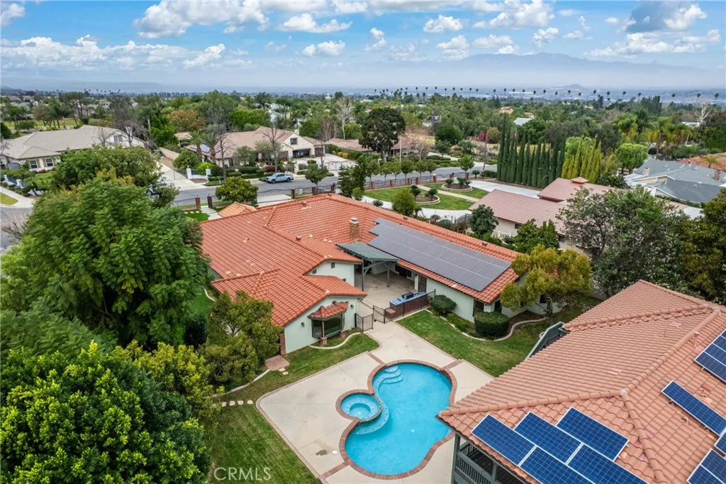 3185 Sonrisa, Corona, California 92881 home-pic-75