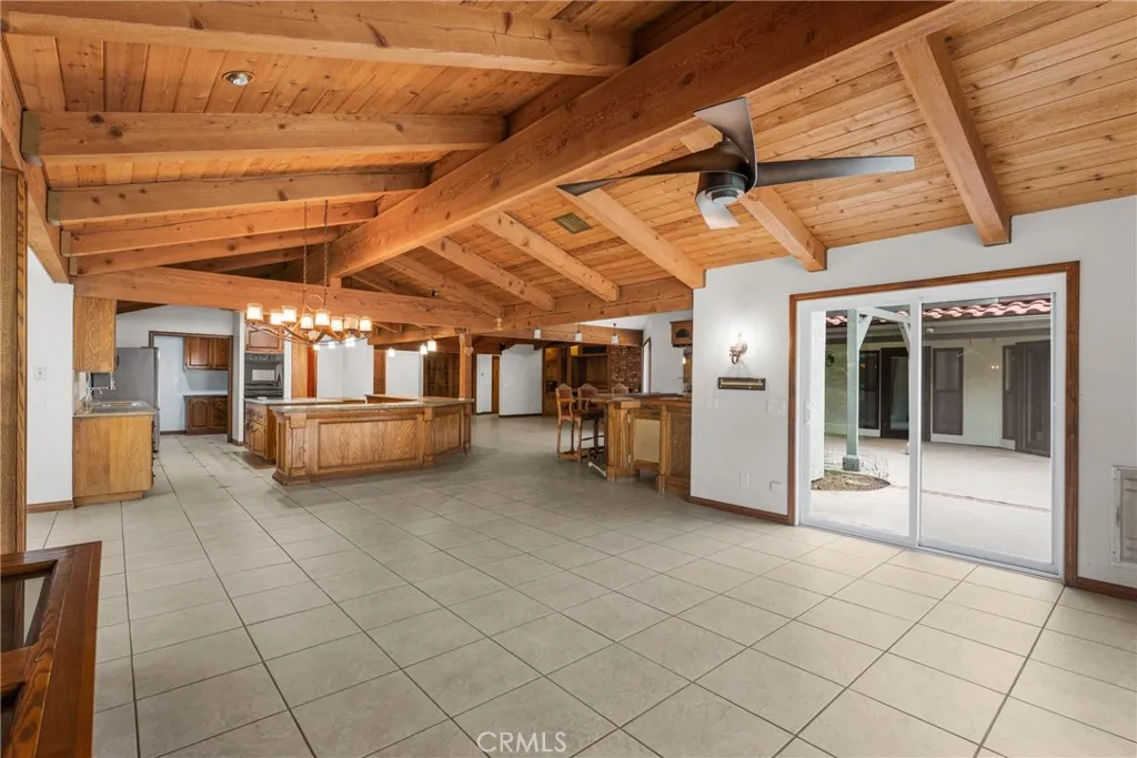 3185 Sonrisa, Corona, California 92881 home-pic-16