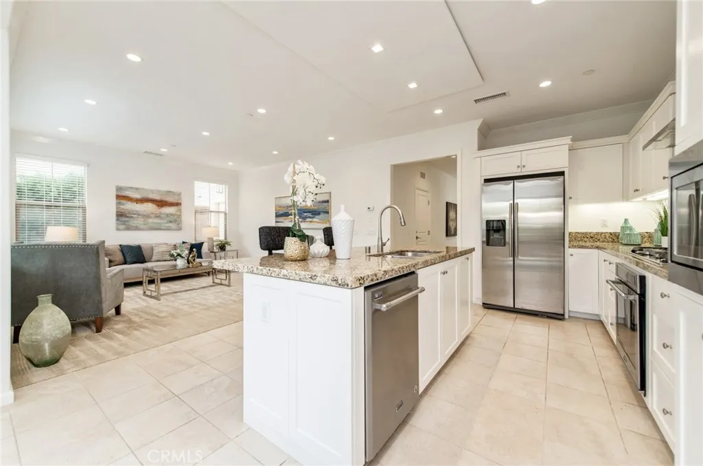 97 Decker, Irvine, California 92620 home-pic-9