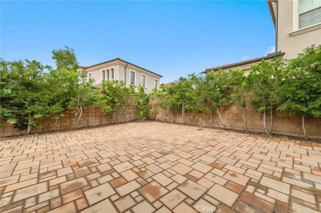 97 Decker, Irvine, California 92620 home-pic-4