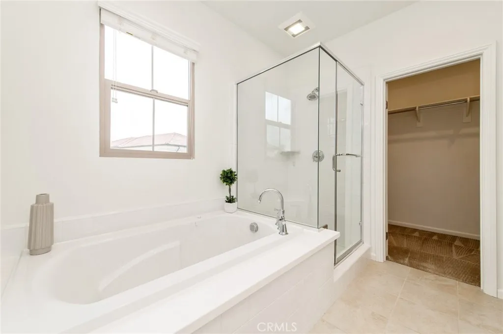 97 Decker, Irvine, California 92620 home-pic-16