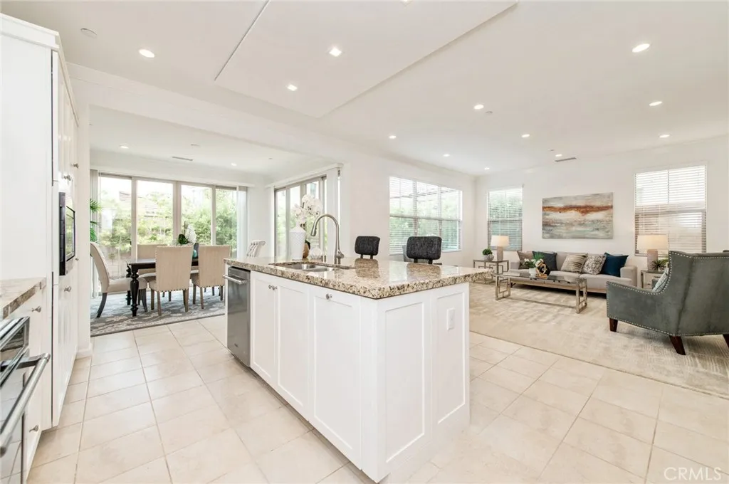97 Decker, Irvine, California 92620 home-pic-10