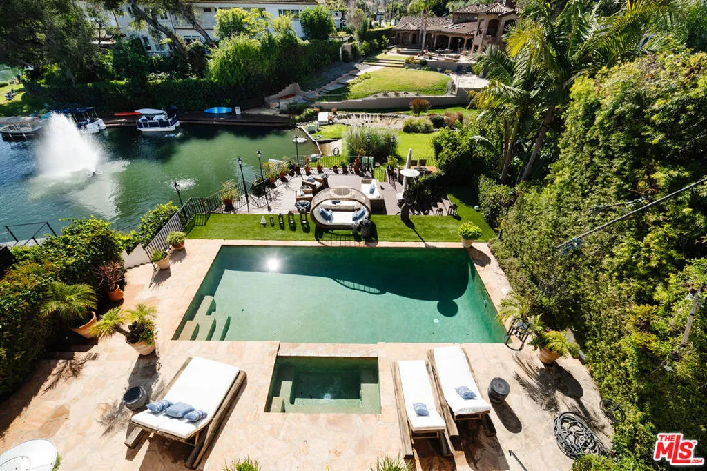 10064 Toluca Lake Avenue, Toluca Lake, California 91602 home-pic-63