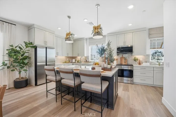 PHOTOS ARE OF MODEL MATCH. EXTERIOR AND INTERIOR FINISHES MAY VARY.