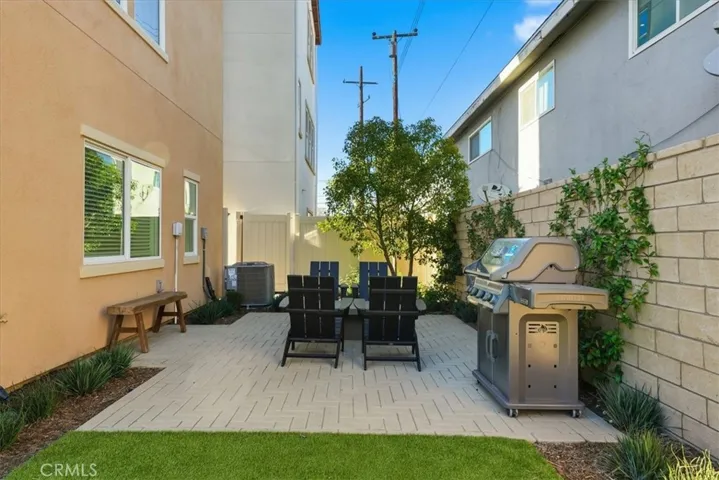 PHOTOS ARE OF MODEL MATCH. EXTERIOR AND INTERIOR FINISHES MAY VARY.