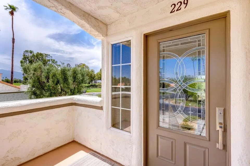 229 DE  front door