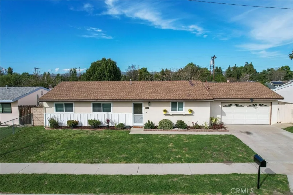 1763 Kearney, Simi Valley, California 93065 home-pic-1