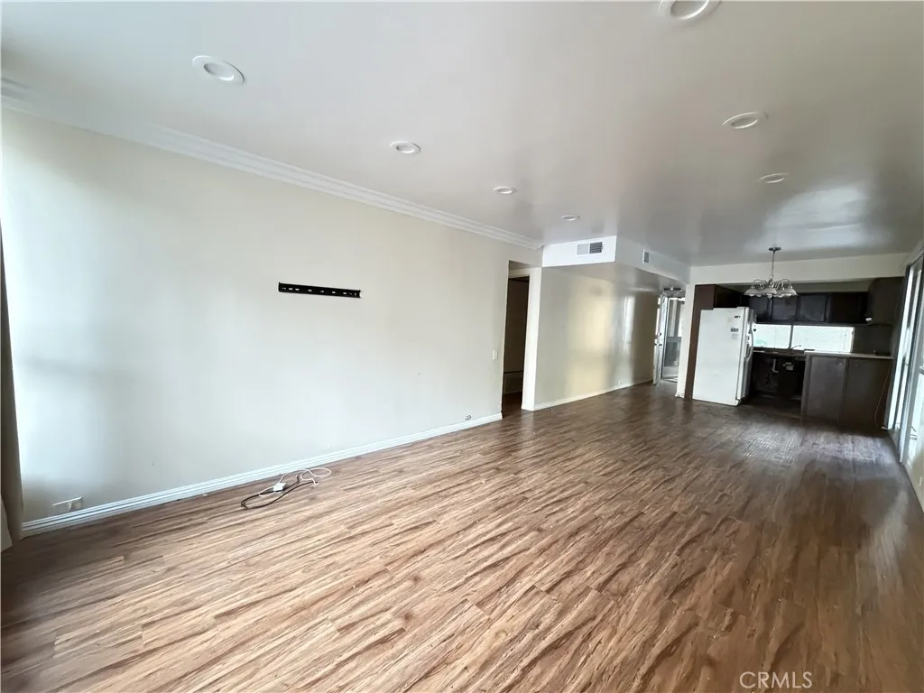 500 Evergreen 107, Inglewood, California 90302 home-pic-2