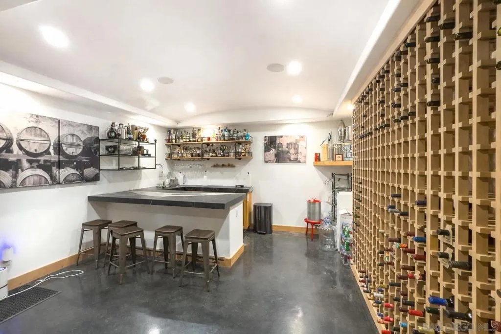 1441 E Taylor St, Vista, California 92084 home-pic-63