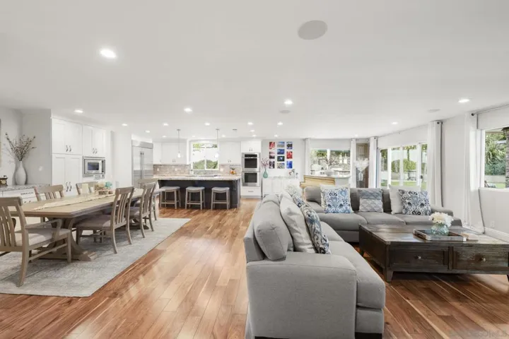 1441 E Taylor St, Vista, California 92084