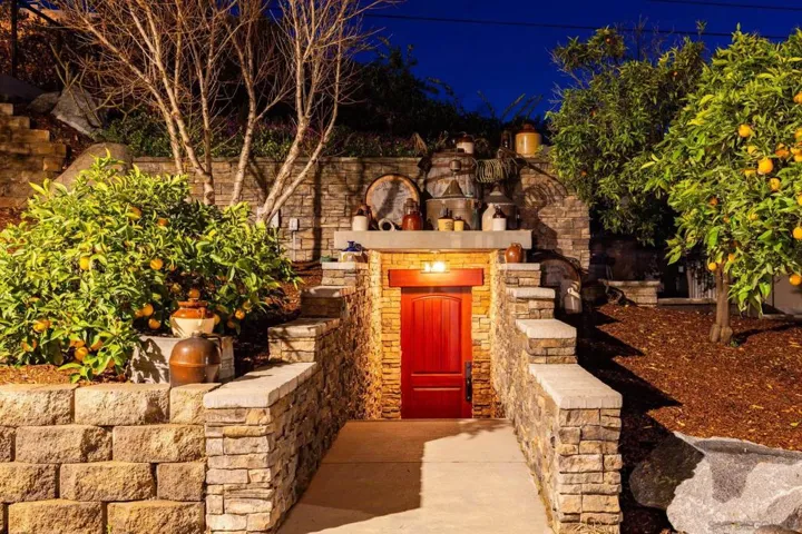 1441 E Taylor St, Vista, California 92084