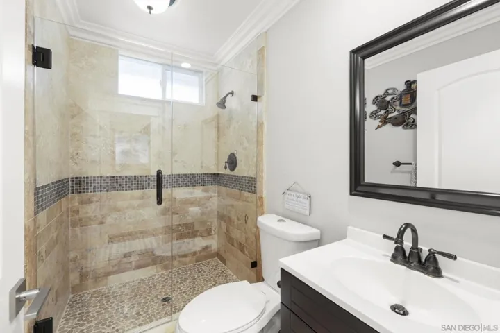 1441 E Taylor St, Vista, California 92084