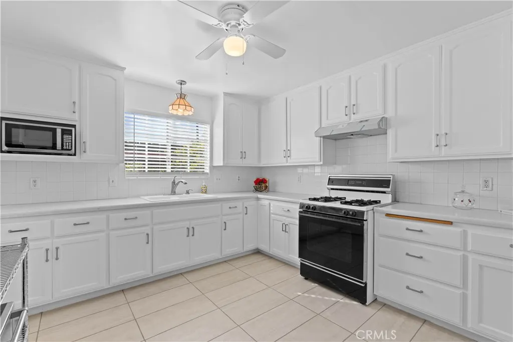 874 W 33rd Way, Long Beach, California 90806 home-pic-7