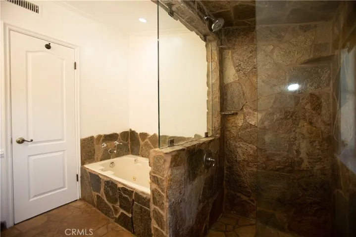 24512 Pat Place, Woodland Hills, California 91367