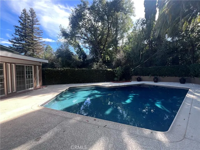 24512 Pat Place, Woodland Hills, California 91367
