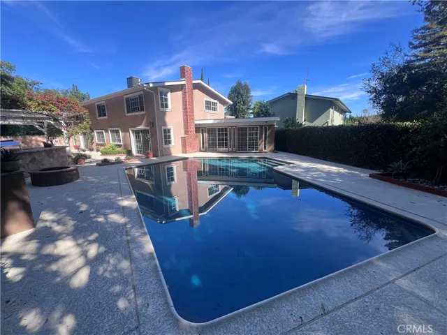 24512 Pat Place, Woodland Hills, California 91367