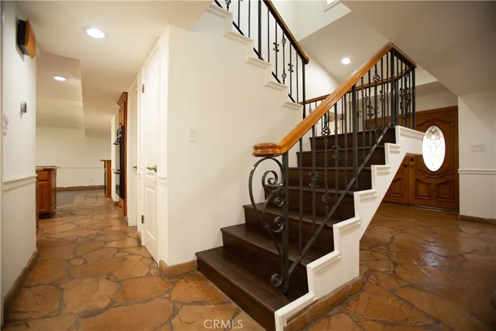 24512 Pat Place, Woodland Hills, California 91367