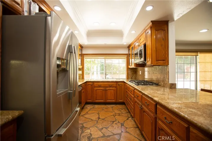 24512 Pat Place, Woodland Hills, California 91367