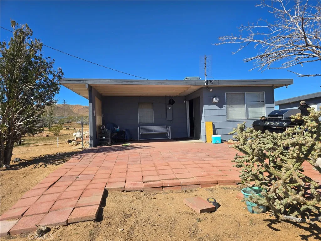 55560 Lum, Landers, California 92285 home-pic-10