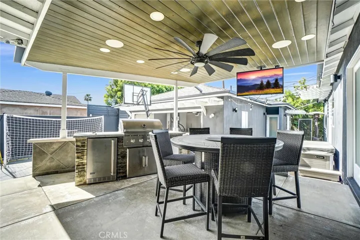 4601 Pepperwood, Long Beach, California 90808