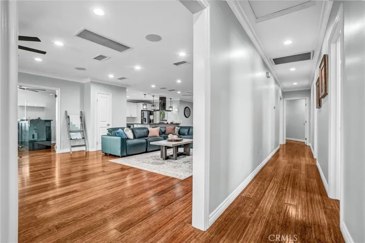 4601 Pepperwood, Long Beach, California 90808