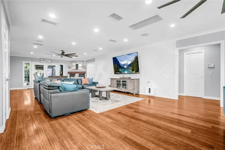 4601 Pepperwood, Long Beach, California 90808