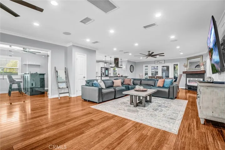 4601 Pepperwood, Long Beach, California 90808